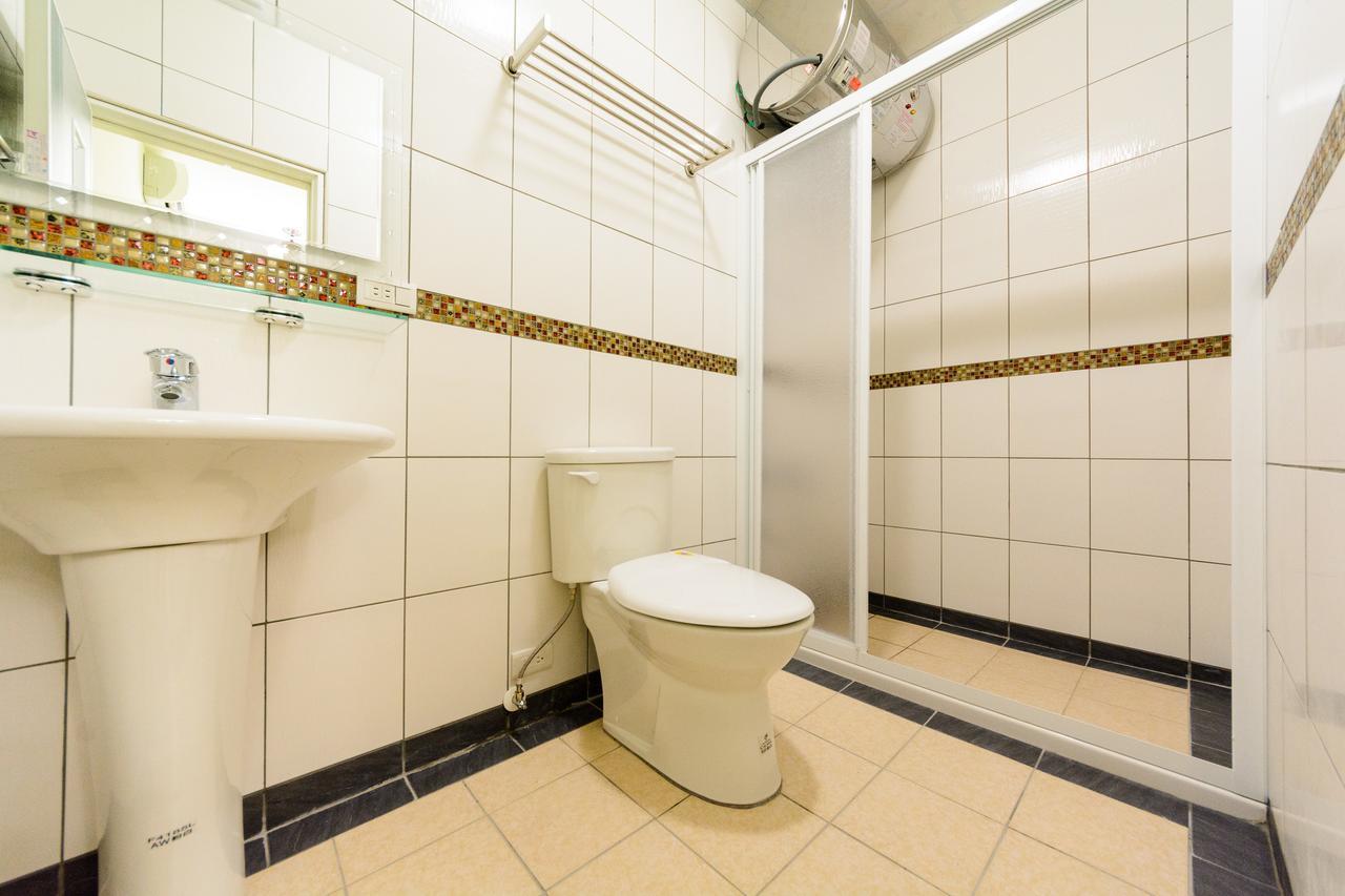 Vitality House Bed & Breakfast Luodong Bagian luar foto